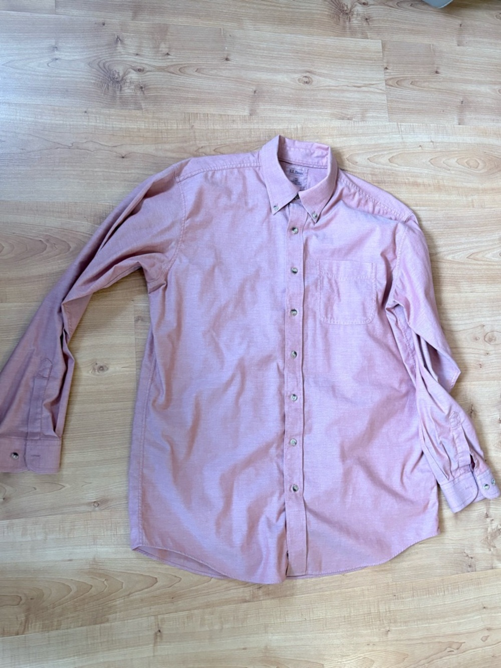 L.L. Bean Men's Light Pink Button-Down Long Sleeve Shirt
